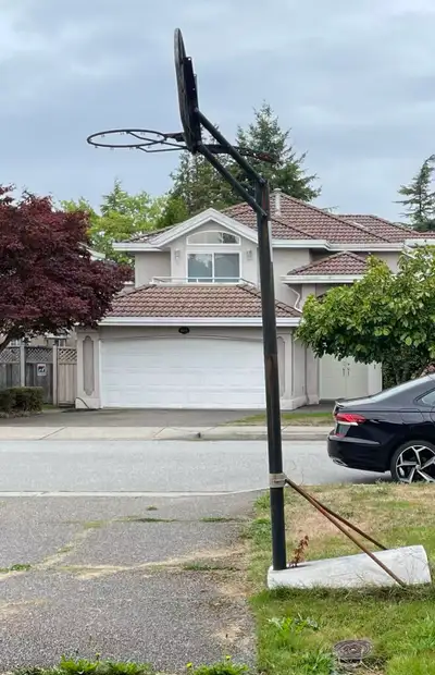 Free portable basketball hoop, View more