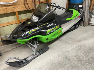 Great shape, fresh top end (cylinders and pistons) serviced and ready for snow. Great light nibble f...