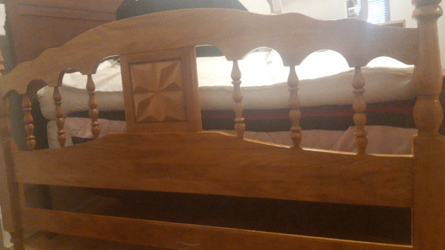 Tête de lit King Zise Bedhead $ 99.00 dans Lits et matelas  à Ville de Montréal - Image 2