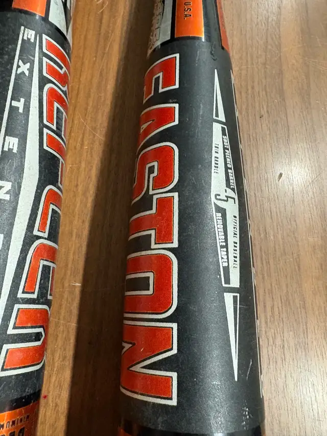 3 Easton reflex bats sold as a lot  in Baseball & Softball in Guelph - Image 5
