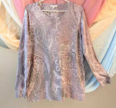 Stylish, Paisley Printed, Women's Top in Lilac, Brand New, L, View more