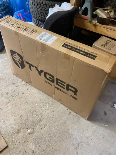 I'm selling a brand new set of Tyger fender flares designed for a 07- 13 Chevy pickup truck, still i...