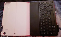 iPad Holder w/Keyboard - RED
