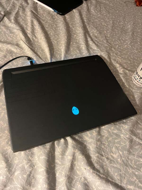Alienware laptop M15 R6 dans Portables  à Calgary - Image 3