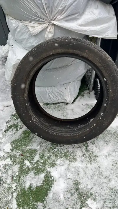Winter Tires for Sale – 2x 275/45R20 (Excellent Condition, Barrie) Description: Selling two sets of...