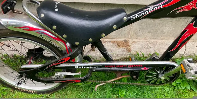 Vintage Schwinn Orange County Choppers StingRay Bicycle Bike Jr in Kids in Peterborough - Image 11