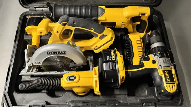Dewalt 18v XRP DCK450X Combo Kit with Hard Case in Power Tools in Oakville / Halton Region - Image 3
