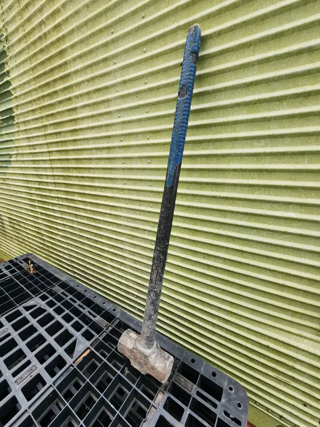 6 Lb. Long Handle Sledge Hammer