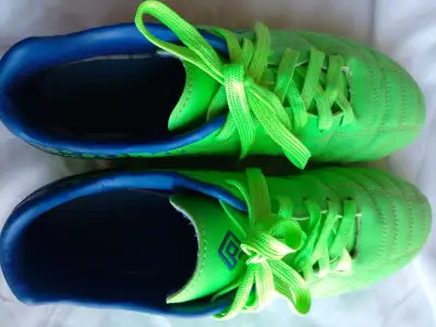 Soccer cleats - grass, size 9 US, View more