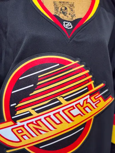 Womens Vancouver Canucks Anniversary Jersey, View more