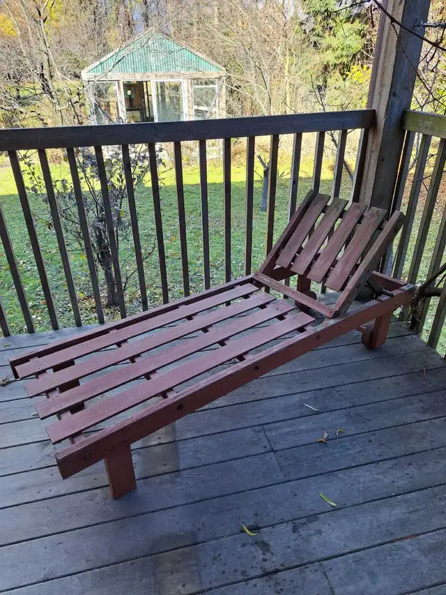 Wooden Chaise Lounger – Stylish & Comfortable Outdoor Seating in Patio & Garden Furniture in City of Toronto - Image 2