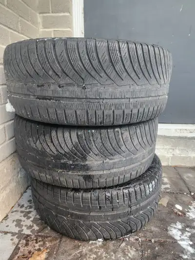 Michelin winter tires- size 235/40/R18. These tires are used please review photos $65 each tire ONLY...