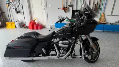 Price Reduced, make and offer. Excellent Condition - no accidents. Ready for long haul touring. Vivi...