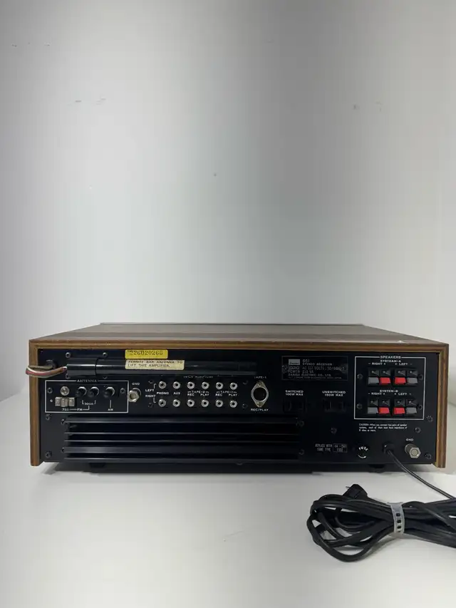 Sansui 661 AM/FM Stereo Receiver immaculate condition. in Stereo Systems & Home Theatre in Mississauga / Peel Region - Image 11