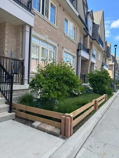 Location location location!!! @ Warden &Finch, very close to Both Chinese super market and Metro. Cl...