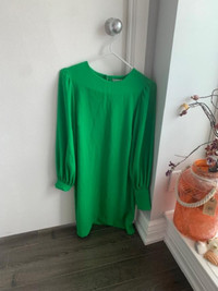 Green dress size 4-New with tag