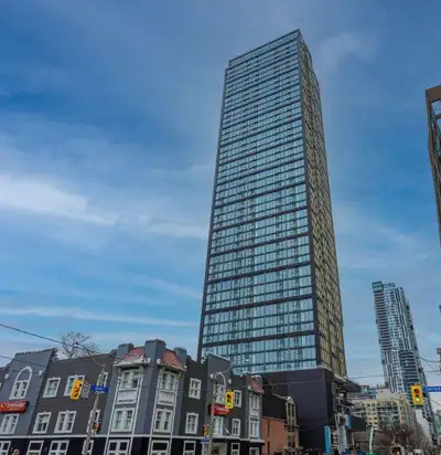 For Rent 1 BED 1 BATH Condo in Downtown Toronto