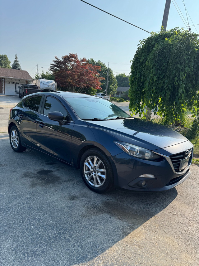 mazda mazda 3 in Cars & Trucks in Hamilton