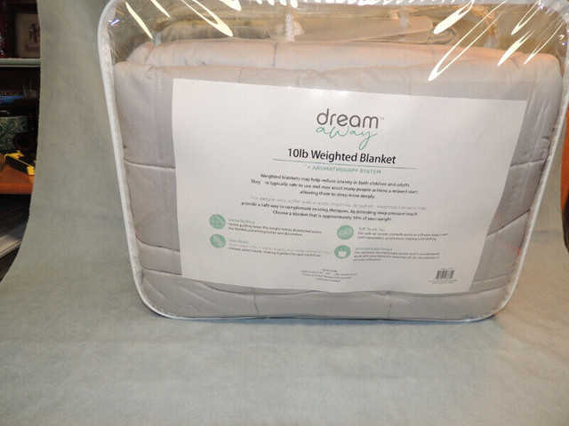 Dream Away Weighted Blanket.10lbs weight. c/w plush cover. NIC. in Health & Special Needs in Red Deer - Image 2