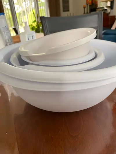 Bols de cuisine neuf, View more