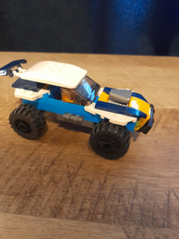 LEGO 60218 La voiture de rallye du désert