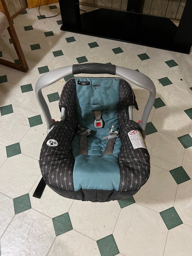 Car seat  in Strollers, Carriers & Car Seats in Windsor Region - Image 2