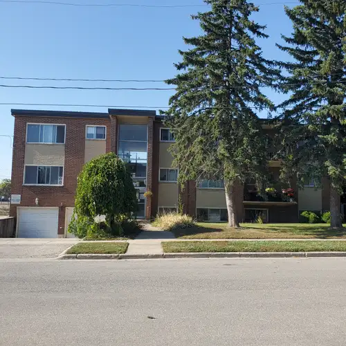 If you are looking for a large newly renovated 2-bedroom apartment in a quiet well-maintained buildi...