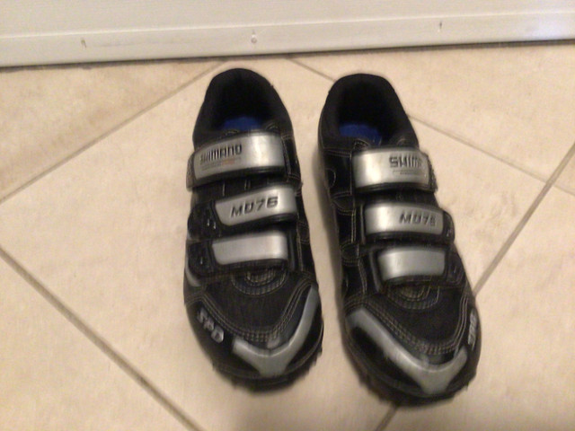 Shimano MD76 Cycling shoes SPD (with clips) Size: Euro 39 in Exercise Equipment in Dartmouth - Image 2