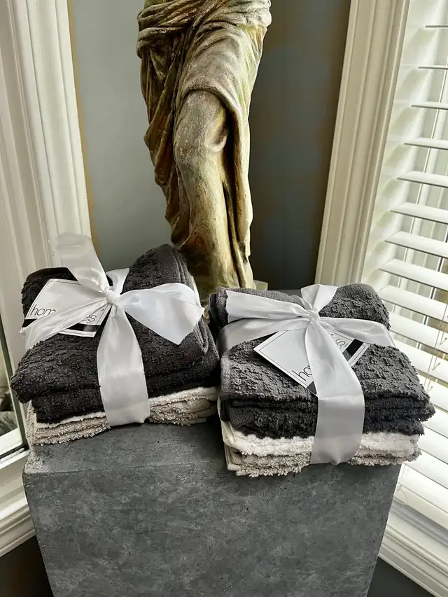 Home Decor  / Brand New in Home Décor & Accents in Calgary - Image 8