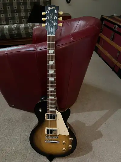 Gibson Les Paul Tribute Tobacco Burst, View more