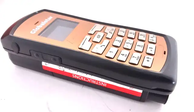 Globalstar Qualcomm  GSP-1700 satellite phone with charger & car in Cell Phones in Kitchener / Waterloo - Image 9