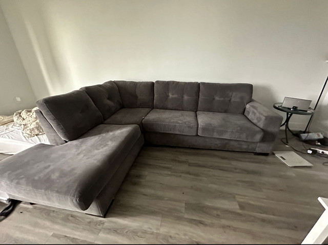 L shape sofa in Couches & Futons in Bedford