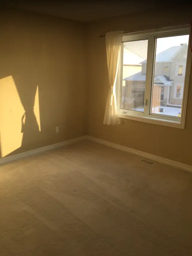 BEAUTIFUL 3 BEDROOMS HOUSE FOR RENT IN BARRHAVEN