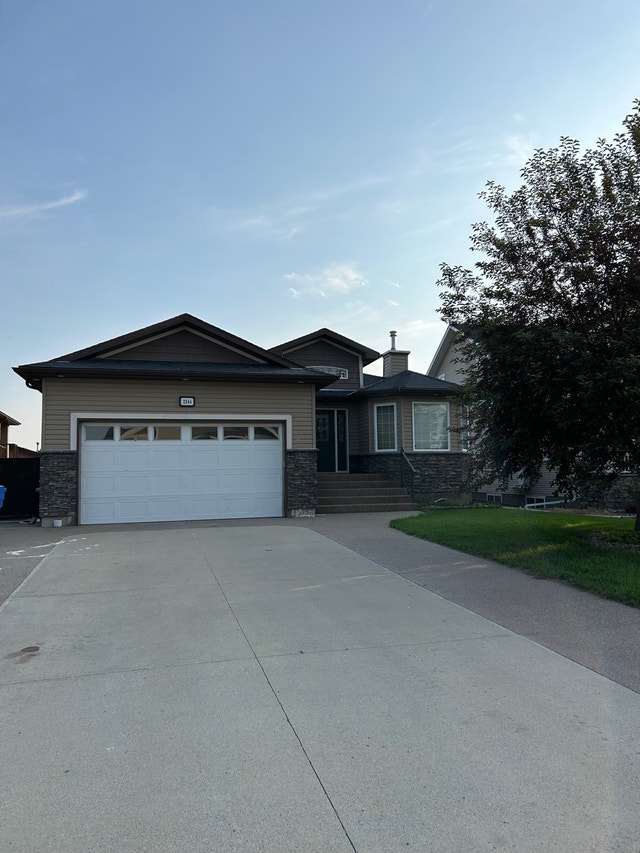 5 Bedroom custom built Bungolw in Cottonwood Long Term Rentals