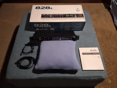 Réduit: Interface Audio Motu 828x USB 28 IN & 30 OUT, View more