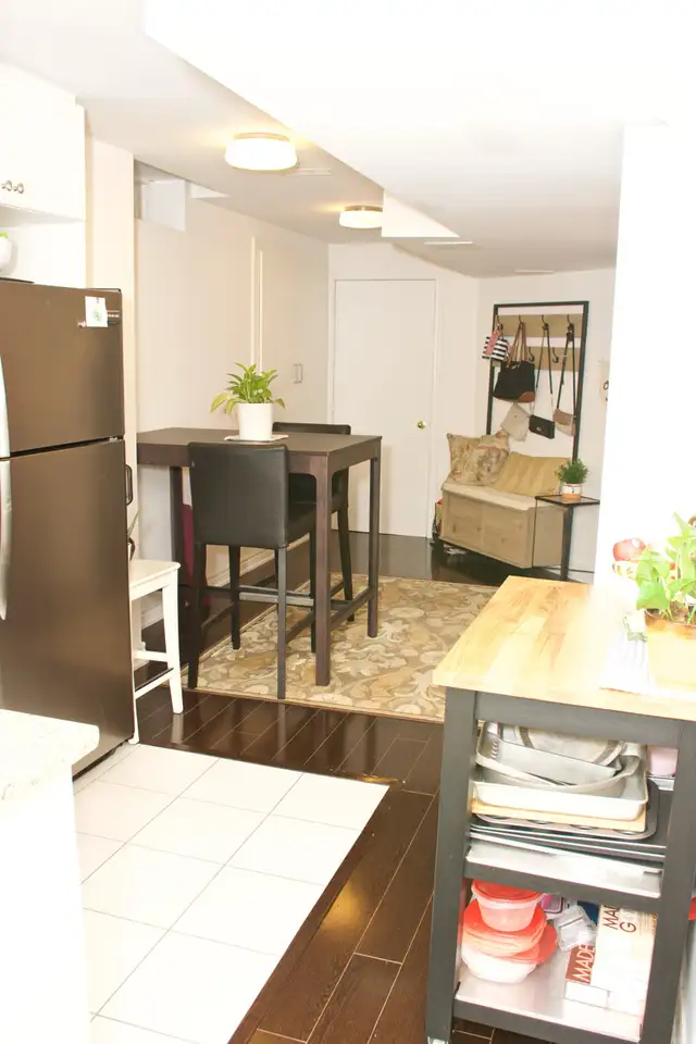 Fantastic Maple/Vaughan Location in Long Term Rentals in Markham / York Region - Image 9