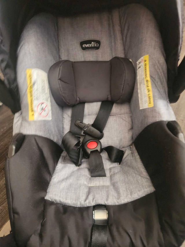 Evanflo carseat in Strollers, Carriers & Car Seats in Peterborough - Image 2