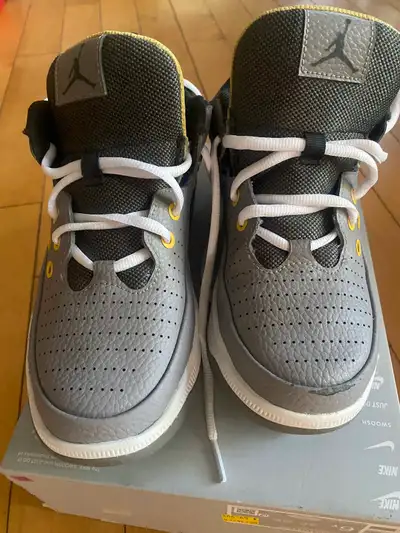 Reasonably priced 4.5Y Jordan low, View more