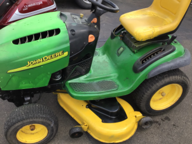 Lawn tractors and push mowers for sale Lawnmowers & Leaf Blowers