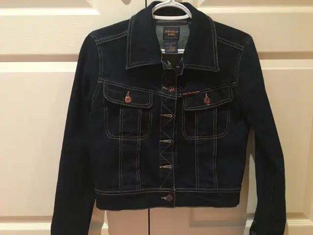 Blue Jean Jacket in Women's - Tops & Outerwear in Laval / North Shore - Image 2