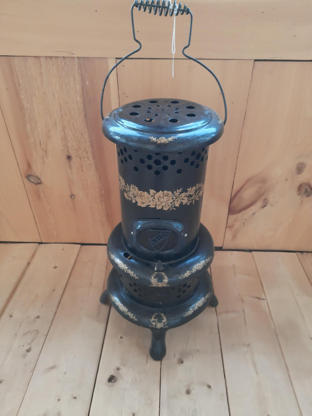 VINTAGE CAST IRON POT BELLY  STOVE in Other in Cornwall