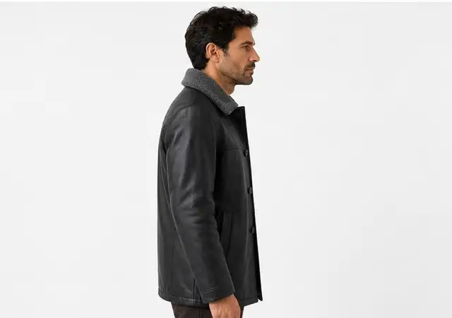 Men’s Black Sherpa Collar Leather Jacket in Men's in Oshawa / Durham Region - Image 4
