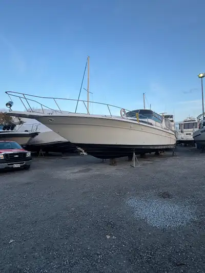 1990 Sea ray Sundancer 420/440 42ft almost 50 LOA 14 ft beam. Loaded boat. 3 ac units. Genny. Stereo...