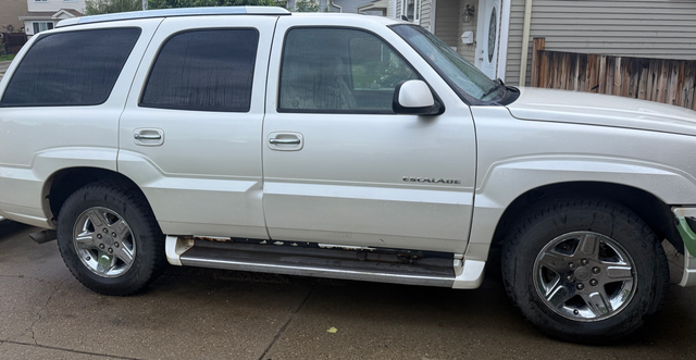 2006 Escalade497679035993968640