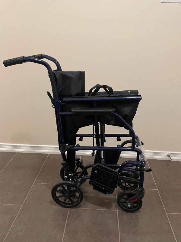 Wheelchair for Sale in Other in Mississauga / Peel Region - Image 3