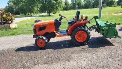 B2320 Kubota tractor, View more