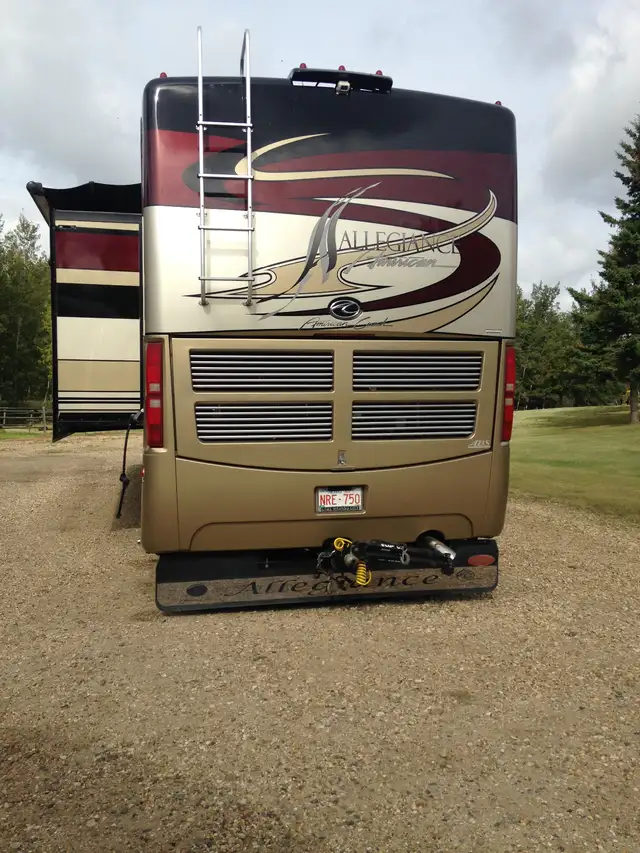 2009 American Coach motorhome in RVs & Motorhomes in Strathcona County - Image 5