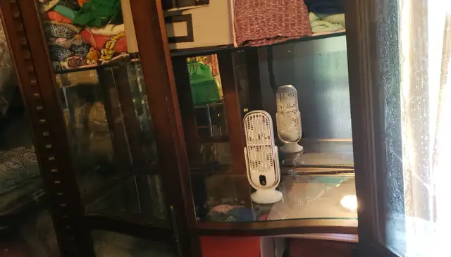 Big Wood Display Cabinet / Curio with Glass Shelves (2 Available in Hutches & Display Cabinets in Mississauga / Peel Region - Image 4
