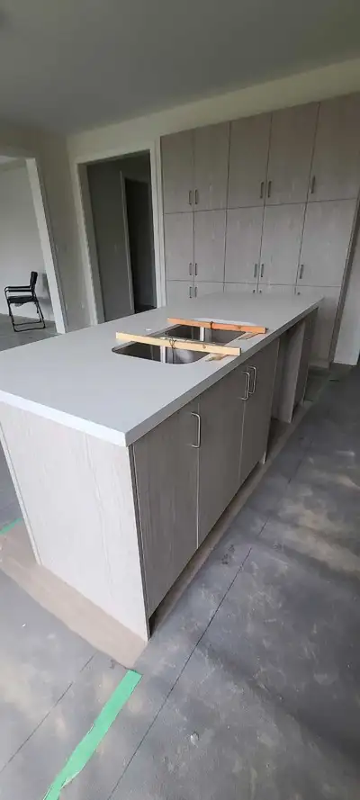 Barely used kitchen from the builder. Has been disabled and ready for pick up