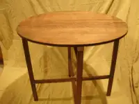 BATWING TABLE / PLANTSTAND